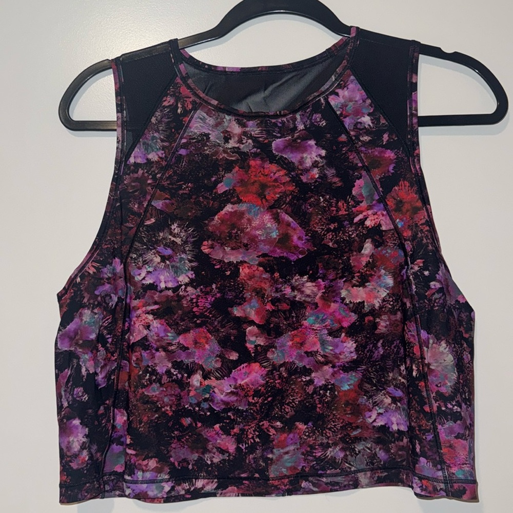 Lululemon workout tank
